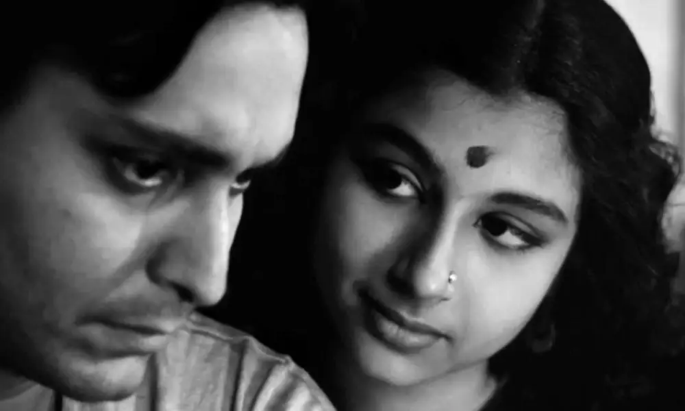 অপুর সংসার সিনেমার দুই চরিত্রের সংলাপের দৃশ্য. Channel i News - চ্যানেল আই নিউজ