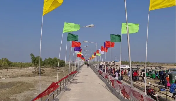 সন্দ্বীপের নৌপথে নতুন সেতু ও যানবাহন চলাচল. Channel i News - চ্যানেল আই নিউজ