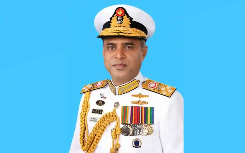 নৌবাহিনী প্রধানের আনুষ্ঠানিক ছবি, বাংলাদেশ নৌবাহিনী ইউনিফর্মে. Channel i News - চ্যানেল আই নিউজ