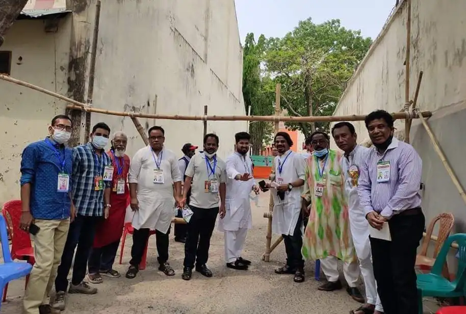 নির্বাচনী পর্যবেক্ষকদের সঙ্গে বৈঠকে অংশগ্রহণকারী ব্যক্তিরা. Channel i News - চ্যানেল আই নিউজ