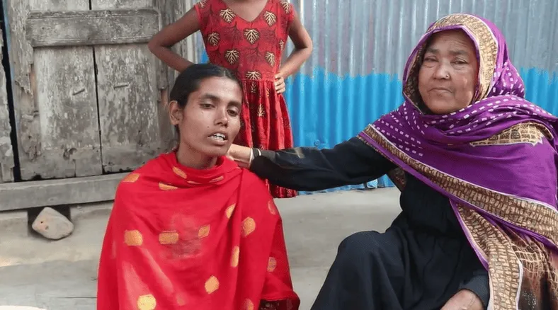 নাটোরে দুই ভাই খুনের ঘটনায় শোকের ছায়া, পরিবার ও এলাকাবাসীর শোক. Channel i News - চ্যানেল আই নিউজ