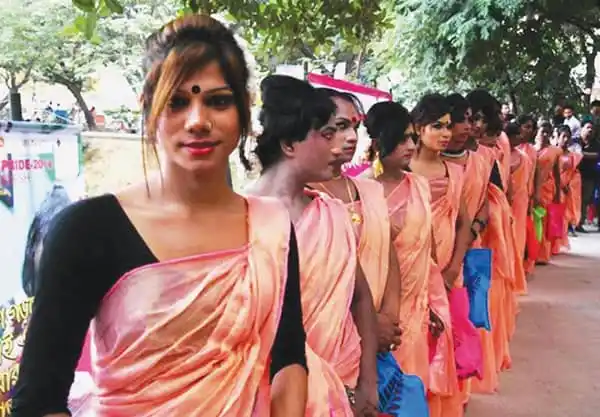 তৃতীয় লিঙ্গের শ্রমিকরা মানবাধিকার ও মর্যাদার জন্য সংগ্রাম করছে. Channel i News - চ্যানেল আই নিউজ