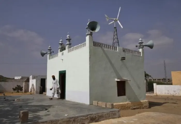 সৌদির মসজিদে মাইক ব্যবহার সীমিত করে আইন পাশের ছবি. Channel i News - চ্যানেল আই নিউজ