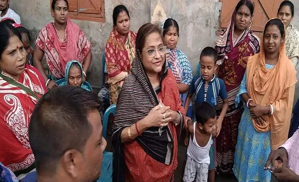নয়া জলঢাকা আন্দোলনে হরিজন সম্প্রদায়ও অংশগ্রহণ করছে।. Channel i News - চ্যানেল আই নিউজ