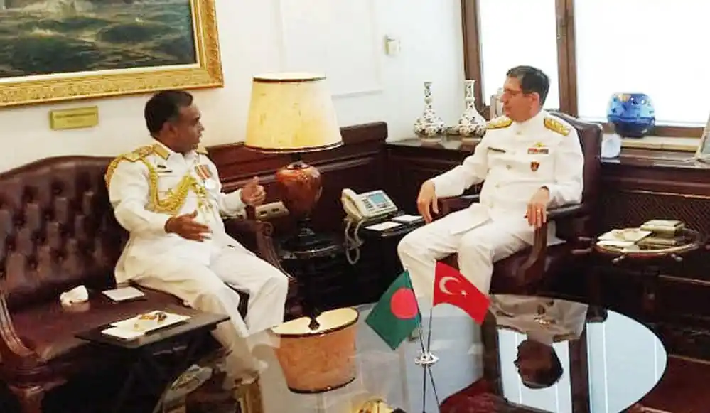 নৌপ্রধান তুরস্ক সফর শেষে দেশে ফিরেছেন, দুই নেতা সাক্ষাৎ. Channel i News - চ্যানেল আই নিউজ