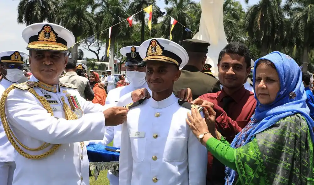 নৌবাহিনীর গ্রীষ্মকালীন রাষ্ট্রপতি কুচকাওয়াজে অংশগ্রহণকারী সেনা সদস্যরা. Channel i News - চ্যানেল আই নিউজ