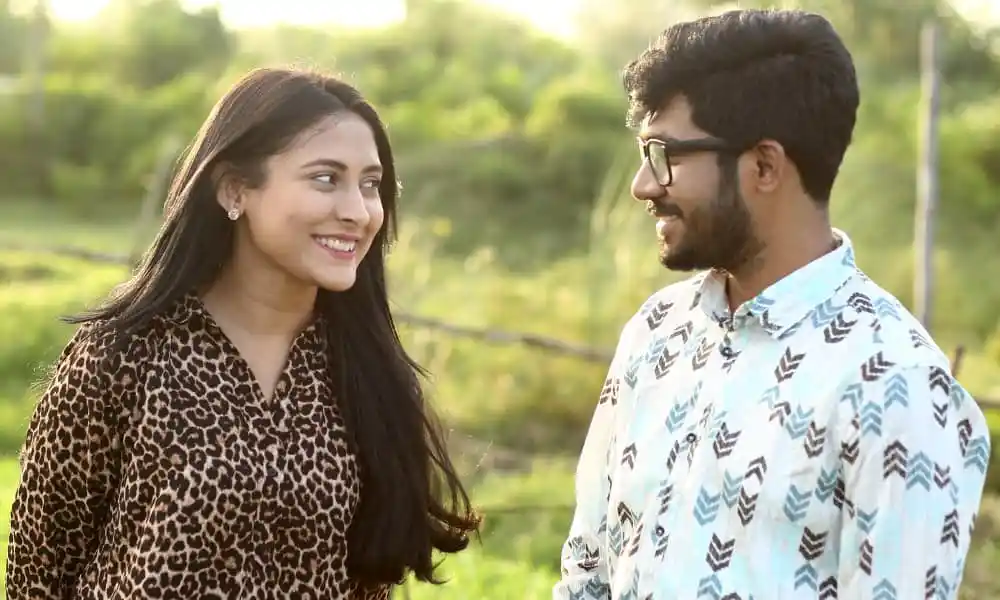 মেহজাবীন ও খায়রুল বাশার outdoor সাক্ষাৎকারে হাসিমুখে কথা বলছেন. Channel i News - চ্যানেল আই নিউজ