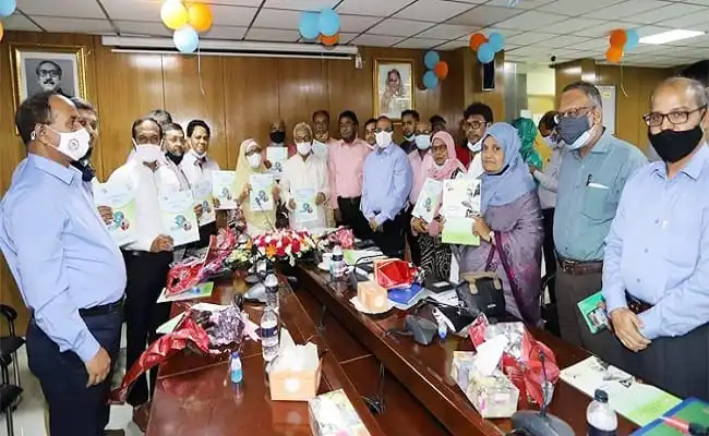গার্মেন্টস শ্রমিকদের জন্য ৯৩ কোটি টাকার সহায়তা বিতরণ অনুষ্ঠান. Channel i News - চ্যানেল আই নিউজ