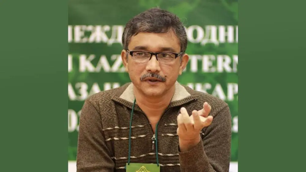 নিরন্তর আবু সাইয়ীদের ছবি, তিনি বক্তৃতা দিচ্ছেন।. Channel i News - চ্যানেল আই নিউজ