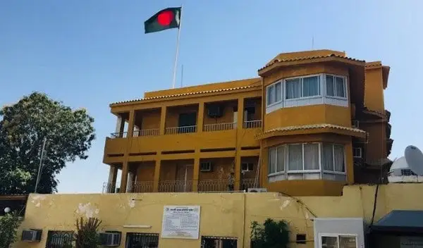 বাংলাদেশের পতাকা উত্তোলিত ভবন, শান্তিপূর্ণ পরিবেশে. Channel i News - চ্যানেল আই নিউজ