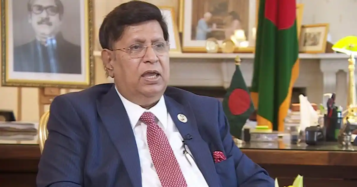 বাংলাদেশের প্রধানমন্ত্রী শেখ হাসিনা সাক্ষাৎকারে বসে আছেন।. Channel i News - চ্যানেল আই নিউজ
