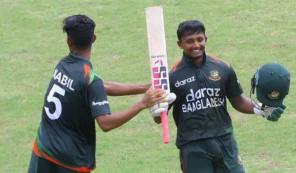 বাংলাদেশ ক্রিকেটাররা সিরিজ জয়ে উল্লসিত, মাঠে আনন্দের মুহূর্ত. Channel i News - চ্যানেল আই নিউজ