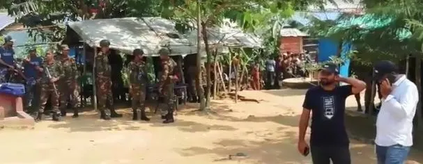 রোহিঙ্গা ক্যাম্পে নিহতের ঘটনায় আটক ৮ জনের ছবি. Channel i News - চ্যানেল আই নিউজ