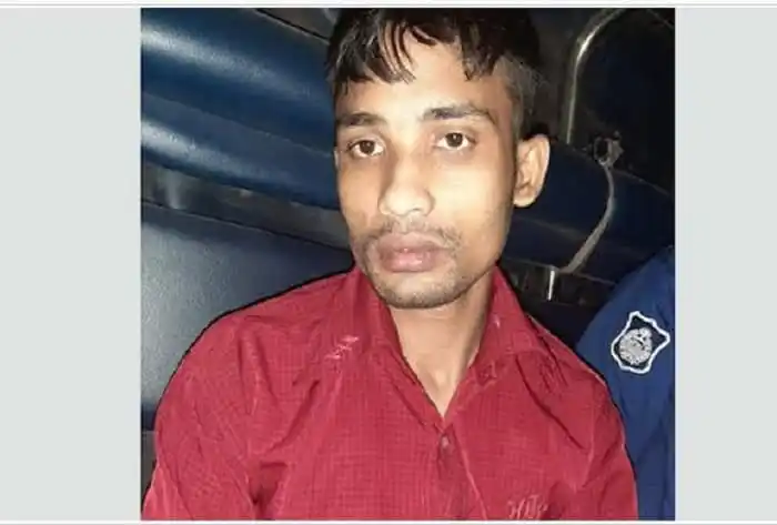 নামাজের নিয়ম নিয়ে মতবিরোধে ইমামকে কুপিয়ে হাত বিচ্ছিন্ন. Channel i News - চ্যানেল আই নিউজ