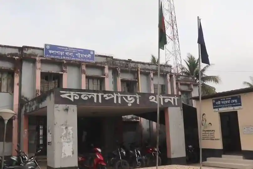 বালাগঞ্জ থানার ভবনের সামনে মোটরসাইকেল পার্কিং. Channel i News - চ্যানেল আই নিউজ