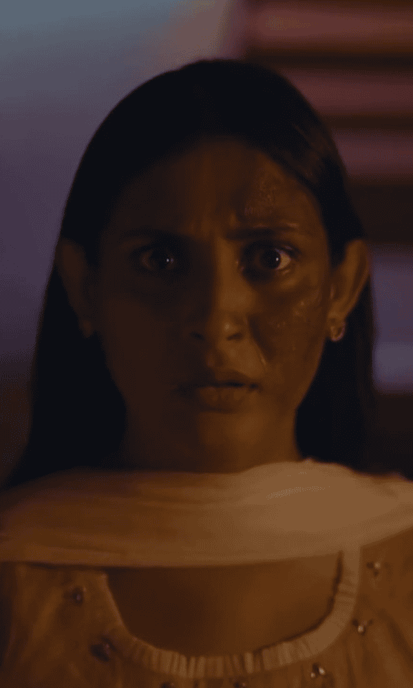 উদ্বিগ্ন নারী মুখের ছবি, বাংলাদেশি নারী, আবেগপ্রবণ দৃশ্য. Channel i News - চ্যানেল আই নিউজ