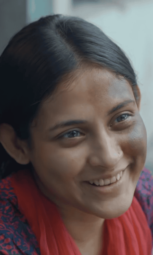 মেহজাবীন হাসিমুখে, পুনর্জন্মের রূপে, চ্যানেল আই অনলাইন. Channel i News - চ্যানেল আই নিউজ