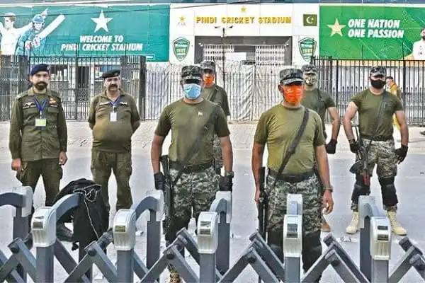 পাকিস্তানে ক্যারিবিয়ান ক্রিকেট দলের নিরাপত্তায় ৮৮৯ কমান্ডো. Channel i News - চ্যানেল আই নিউজ