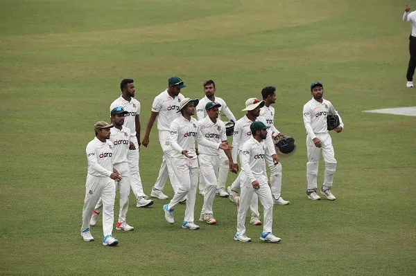 নিউজিল্যান্ডে বাংলাদেশের ক্রিকেটাররা মাঠে অনুশীলন করছে. Channel i News - চ্যানেল আই নিউজ