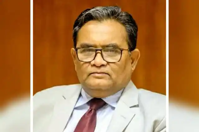 প্রধান বিচারপতি হাসান ফয়েজ সিদ্দিকীর শপথ গ্রহণের ছবি. Channel i News - চ্যানেল আই নিউজ