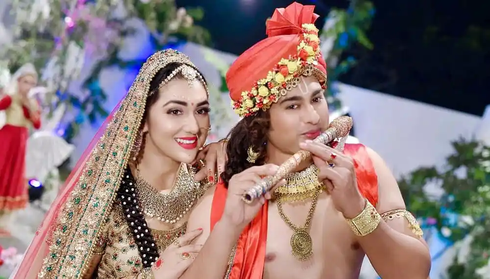 অপুর ঠোঁটে পাগল মন গান গাইছেন জয়, বিয়ের অনুষ্ঠানে সুন্দর ছবি. Channel i News - চ্যানেল আই নিউজ
