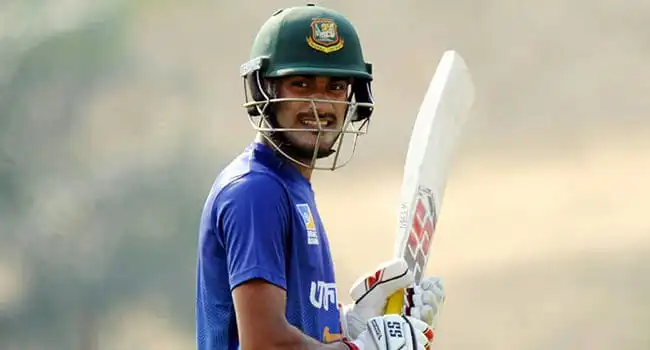 বাংলাদেশের ক্রিকেটার নাঈম হাসান ব্যাট হাতে প্রস্তুত. Channel i News - চ্যানেল আই নিউজ