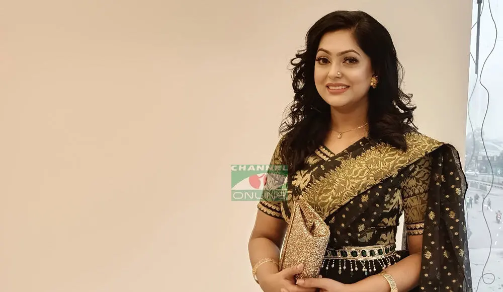 একজন নারী নেতা নির্বাচনে অংশগ্রহণের জন্য প্রস্তুত. Channel i News - চ্যানেল আই নিউজ