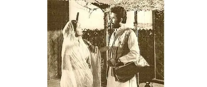 অভিনেত্রী ও অভিনেতার মধ্যে সংলাপ চলাকালীন দৃশ্য. Channel i News - চ্যানেল আই নিউজ