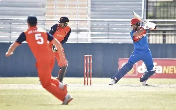 ক্রিকেট খেলতে মাঠে বাংলাদেশ ও নেপাল দলের খেলোয়াড়রা. Channel i News - চ্যানেল আই নিউজ