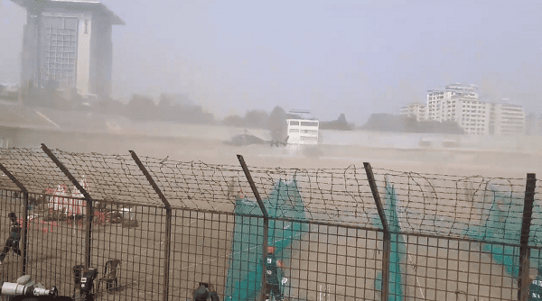 তামিম-মাশরাফীদের অনুশীলনে হেলিকপ্টার দেখা যাচ্ছে. Channel i News - চ্যানেল আই নিউজ