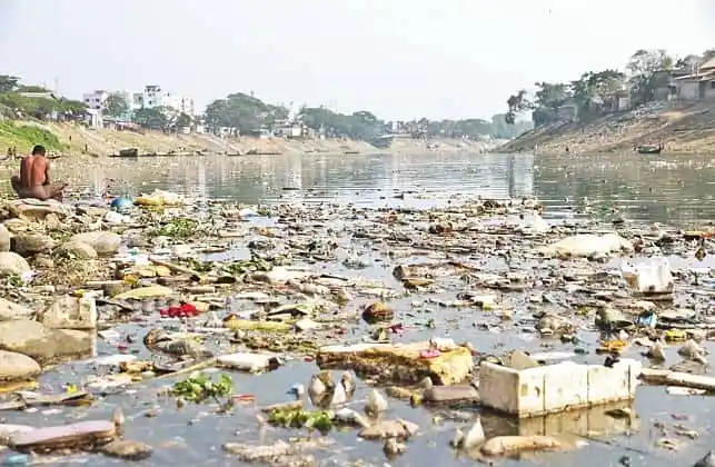 সুরমা নদীতে ১৯ হাজার টন প্লাস্টিক বর্জ্য ছড়িয়ে পড়েছে. Channel i News - চ্যানেল আই নিউজ