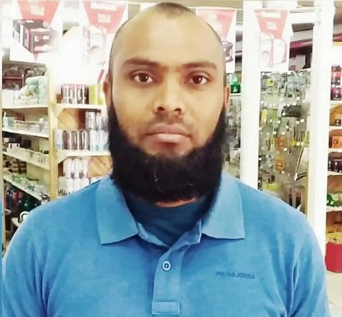 নিরাপত্তা বাহিনীর সদস্যের ছবি, বাংলাদেশি নিহতের খবরের সাথে সম্পর্কিত. Channel i News - চ্যানেল আই নিউজ