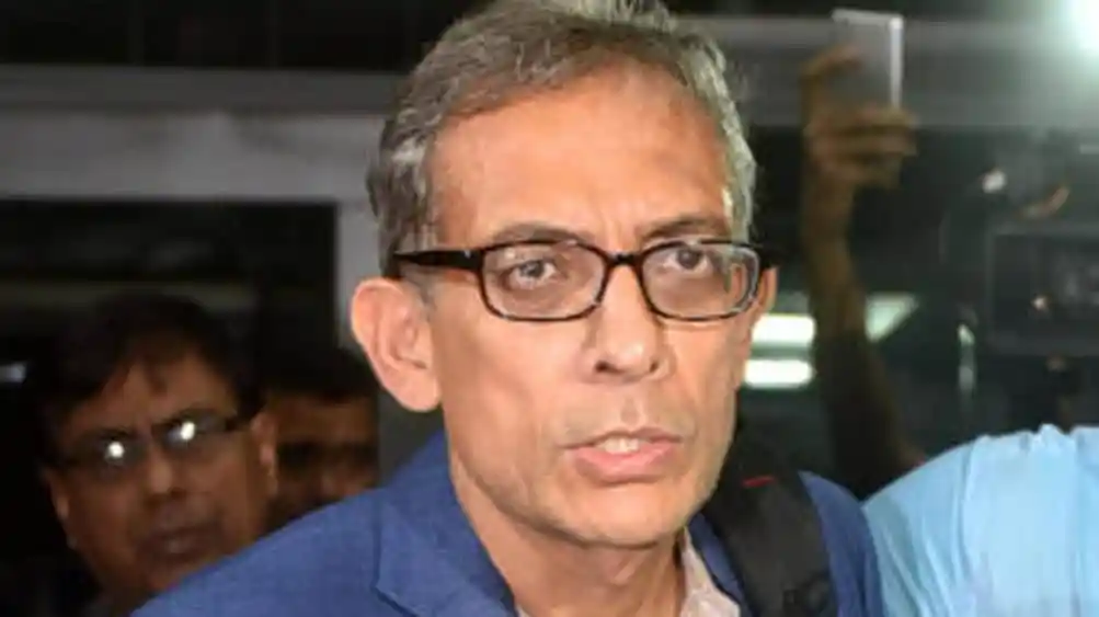 নোবেলজয়ী ভারতীয় অর্থনীতিবিদ দ্রুত সব স্কুল খুলে দেওয়ার জন্য আহ্বান জানাচ্ছেন. Channel i News - চ্যানেল আই নিউজ