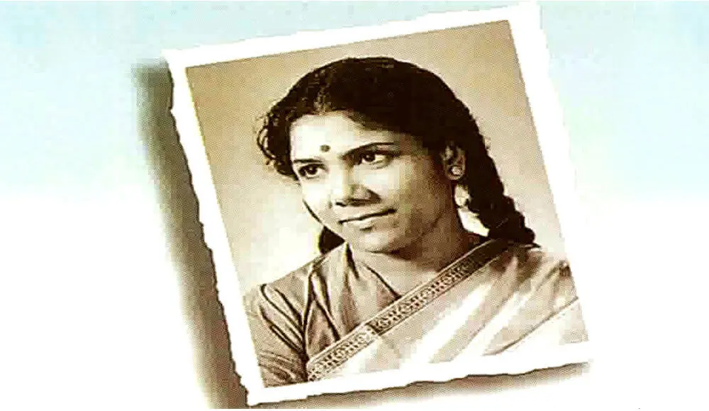 প্রাচীন বাংলার নারীর প্রতিমা, ঐতিহ্যবাহী শিল্পকর্ম. Channel i News - চ্যানেল আই নিউজ