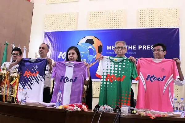 চ্যানেল আই গ্রুপের অনুষ্ঠানে টি-স্পোর্টস ও যুগান্তর প্রতিনিধিরা নতুন ফুটবল জার্সি প্রদর্শন. Channel i News - চ্যানেল আই নিউজ