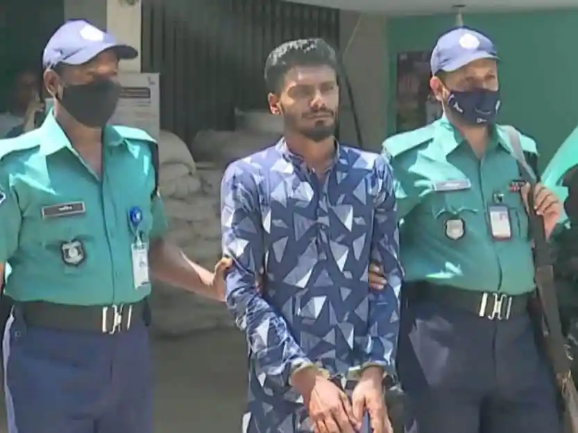 আটককৃত ব্যক্তি পুলিশের হেফাজতে, বাংলাদেশ. Channel i News - চ্যানেল আই নিউজ