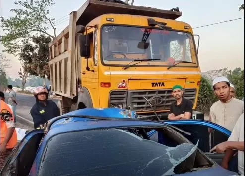চট্টগ্রাম-কক্সবাজার মহাসড়কে ভয়াবহ দুর্ঘটনা, বেশ কয়েকজন আহত. Channel i News - চ্যানেল আই নিউজ