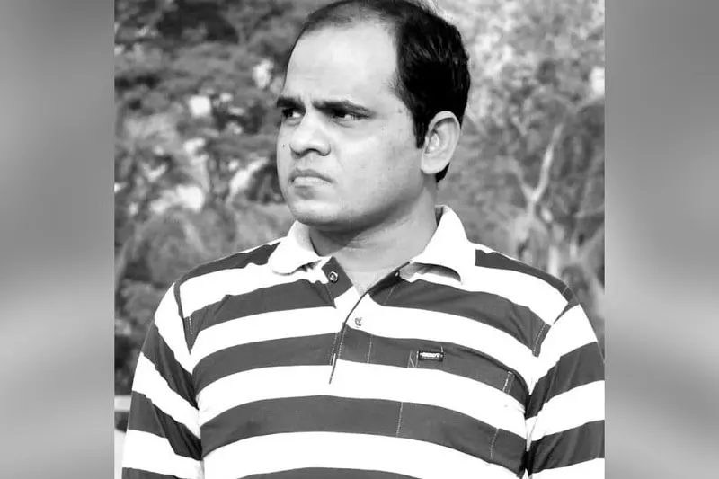 কবি ইমতিয়াজ মাহমুদ ক্যানসারে আক্রান্ত, ছবি দেখা যাচ্ছে. Channel i News - চ্যানেল আই নিউজ