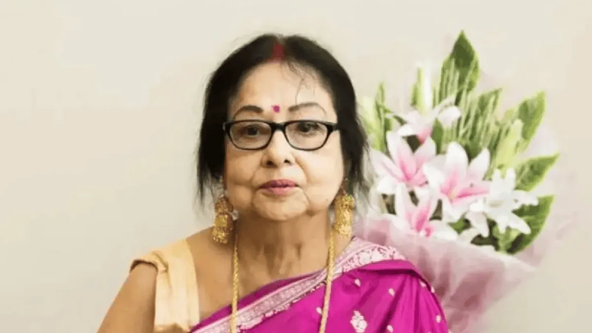 বয়সী অভিনেত্রী মাধবী মুখোপাধ্যায় হাসপাতালে ভর্তি, ছবি. Channel i News - চ্যানেল আই নিউজ