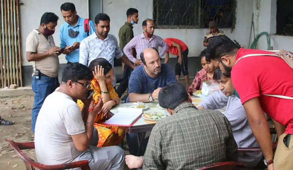 জনপ্রিয় ব্যক্তিরা একত্রে আলোচনা ও মতবিনিময় করছেন. Channel i News - চ্যানেল আই নিউজ