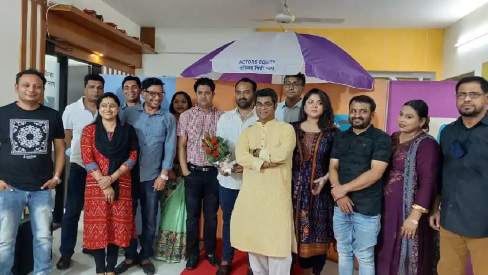 নাটকের শিল্পীদের জন্য বিশেষ সুবিধা ঘোষণা অনুষ্ঠানে উপস্থিত শিল্পীরা. Channel i News - চ্যানেল আই নিউজ