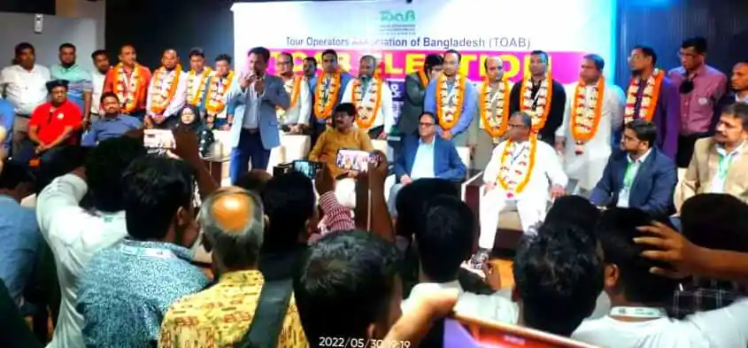 কনাশাস রিলায়েন্স ফোরামের জয় উদযাপন অনুষ্ঠানে নেতারা ও কর্মীরা. Channel i News - চ্যানেল আই নিউজ