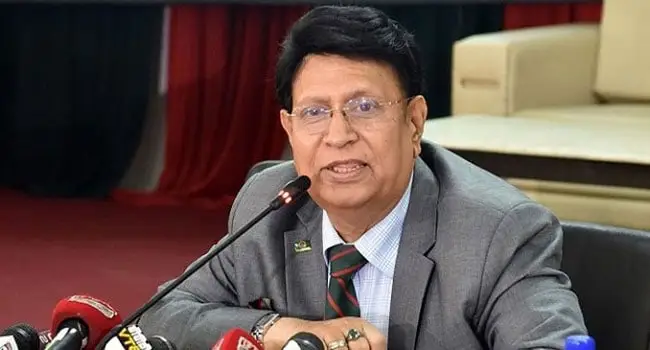 পিকে হালদার গ্রেপ্তার সংক্রান্ত সংবাদ সম্মেলনে বক্তব্য দিচ্ছেন. Channel i News - চ্যানেল আই নিউজ