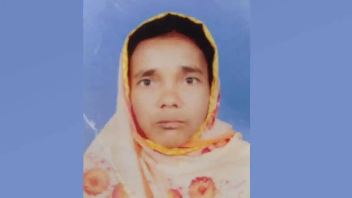 নিরাপত্তাহীন পরিস্থিতিতে শিশুর ছবি, বাংলা সংবাদ পোর্টাল. Channel i News - চ্যানেল আই নিউজ