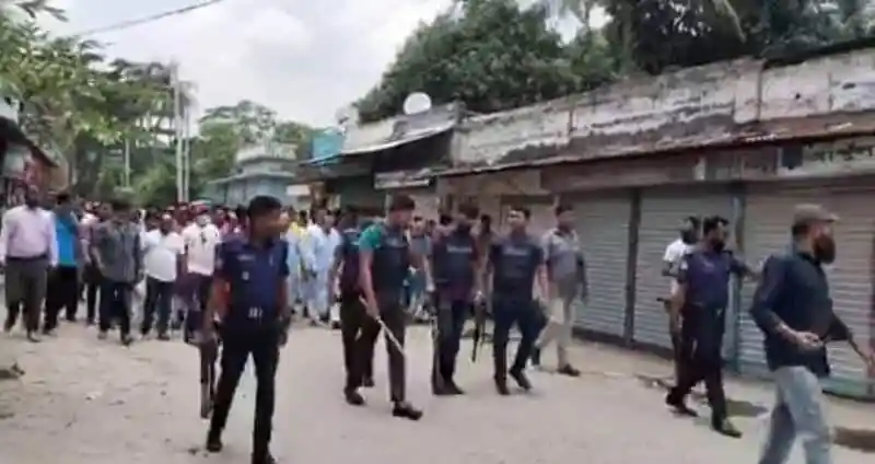 জনপ্রিয় নেতা ও সাবেক মন্ত্রী মোশাররফের বাসায় হামলার প্রতিবাদে বিক্ষোভ. Channel i News - চ্যানেল আই নিউজ