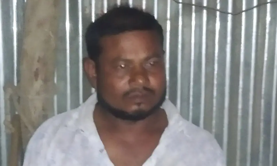 নির্যাতনের শিকার ১৩ বছরের শিশু, চেতনানাশক খাওয়ানো হয়েছে বলে অভিযোগ. Channel i News - চ্যানেল আই নিউজ