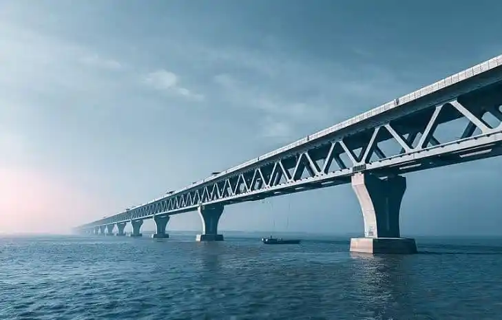 বিশাল সমুদ্রের উপর নির্মিত আধুনিক সেতু, আকাশের নিচে বিস্তৃত দৃশ্য. Channel i News - চ্যানেল আই নিউজ