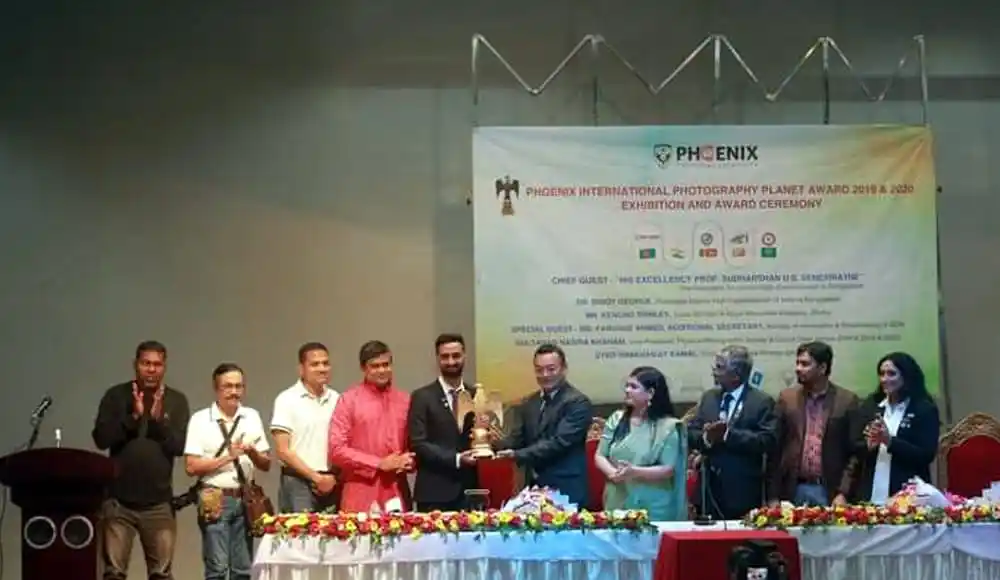 ফিনিক্স ফটোগ্রাফি প্রদর্শনী সমাপ্তি অনুষ্ঠানে অতিথি ও অতিথিদের শুভেচ্ছা. Channel i News - চ্যানেল আই নিউজ