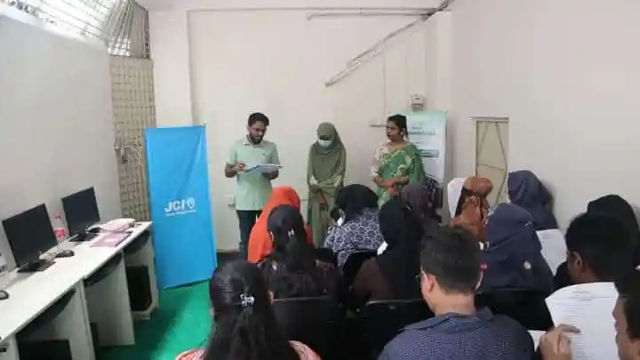 সুবিধা বঞ্চিতদের জন্য বিনামূল্যে কম্পিউটার প্রশিক্ষণ ক্লাস. Channel i News - চ্যানেল আই নিউজ