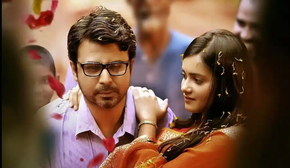 একজন পুরুষ ও একজন নারী ঈদের দিন প্রেমের মুহূর্তে. Channel i News - চ্যানেল আই নিউজ